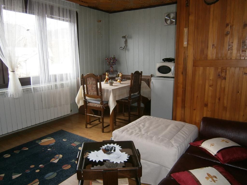Apartment Darinka Fužine Eksteriør billede